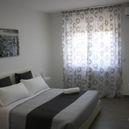 Airport Bari - Palese 2 Bed & Breakfast Exterior foto